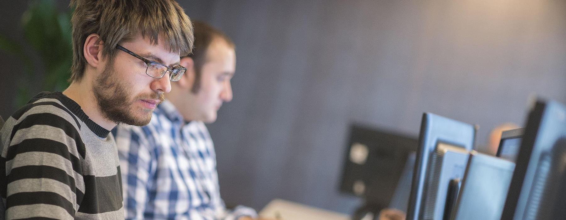 Logiciels & services informatiques